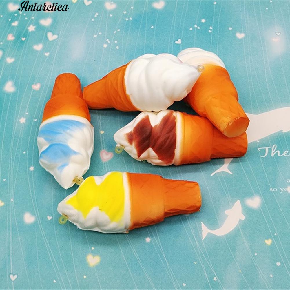 Đồ Chơi Squishy Hình Kem Ốc Quế 10Cm Có Móc Treo Cho Bé