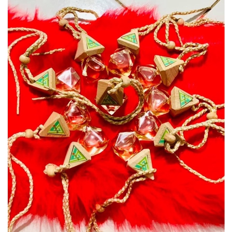 Tinh dầu treo Nana( hương chanh sả va xá xị )