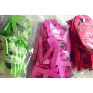 Bộ chữ cái bằng xốp 5 li. Chữ cao 10cm