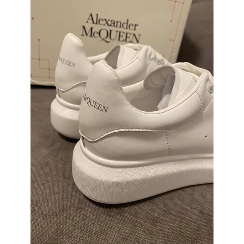 Giầy mcquen trắng tinh 1:1 ( full box + free ship )