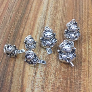 Charm đeo tay mèo thần tài