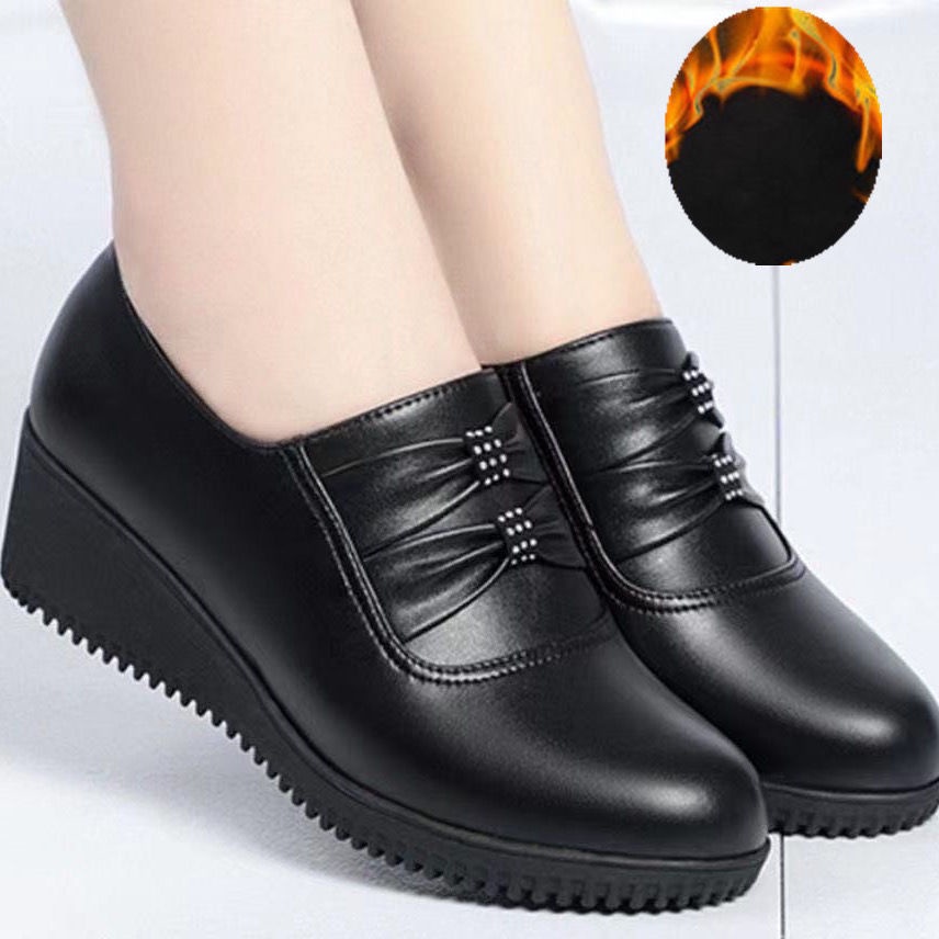 Giày Da Thật Đế Mềm Cho Phụ Nữ Trung Niên Không Bao Gồm Chân Trần