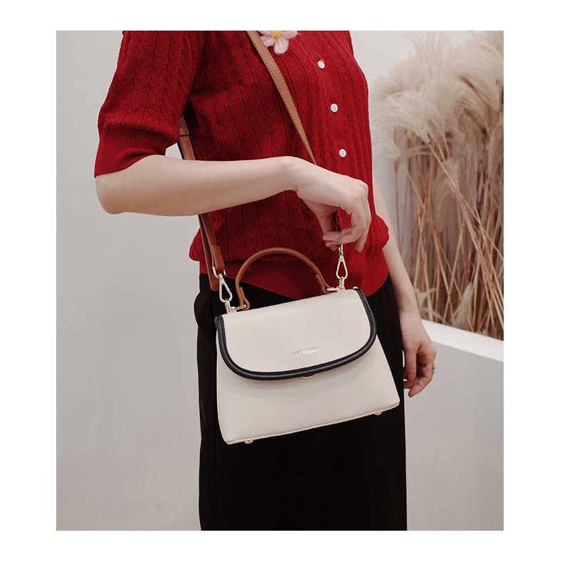 Túi xách nữ [có sẵn + FREESHIP] Túi đeo chéo Micocah trắng viền nâu - M299 N2a shop | BigBuy360 - bigbuy360.vn