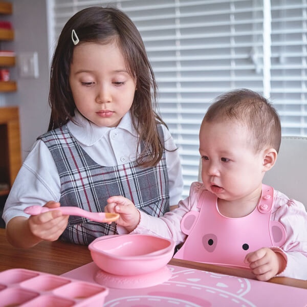 Thìa ăn dặm silicon cao cấp Marcus & Marcus chính hãng an toàn cho bé từ 6 tháng - Pokey - Liin Shop