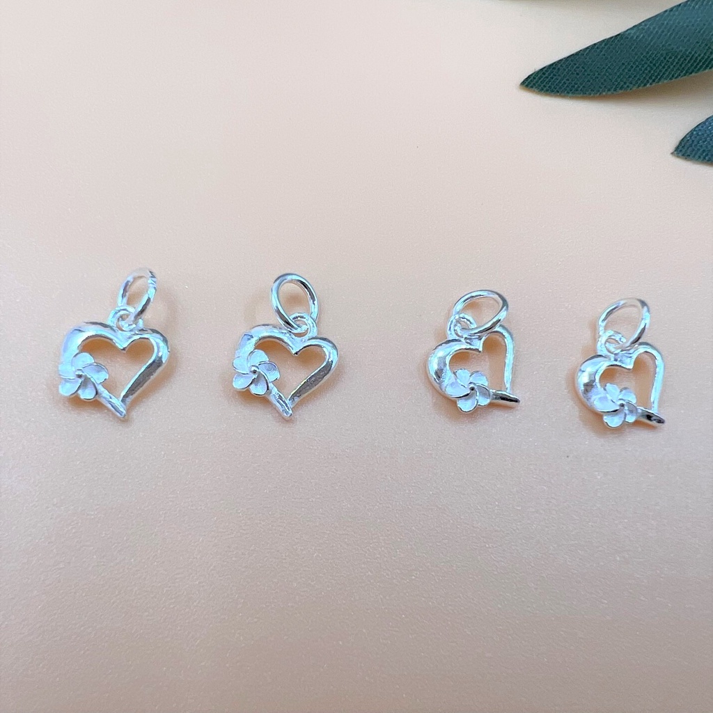 Charm móc treo hình trái tim có bông hoa  - Charm Bạc 925 - Mã CB820