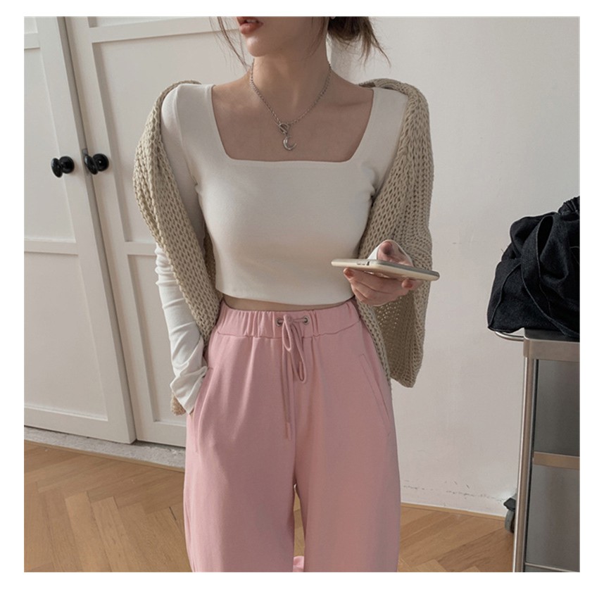 Áo croptop dài tay cổ vuông