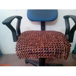 Miếng đệm lót ghế hạt gỗ 45cm