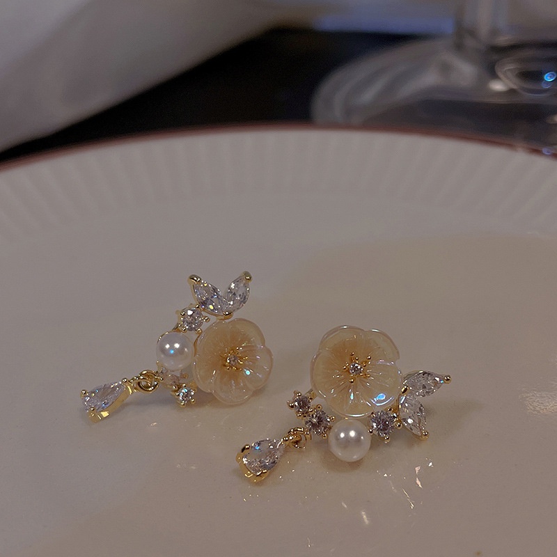 Khuyên Tai Mạ Vàng Đính Ngọc Trai Hình Hoa Phong Cách Pháp Thời Trang