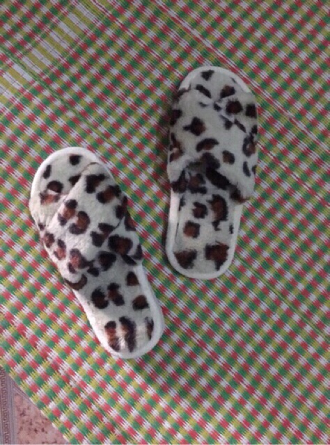 Dép lông quai chéo hình hổ báo mới