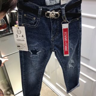 Quần jeans bé trai