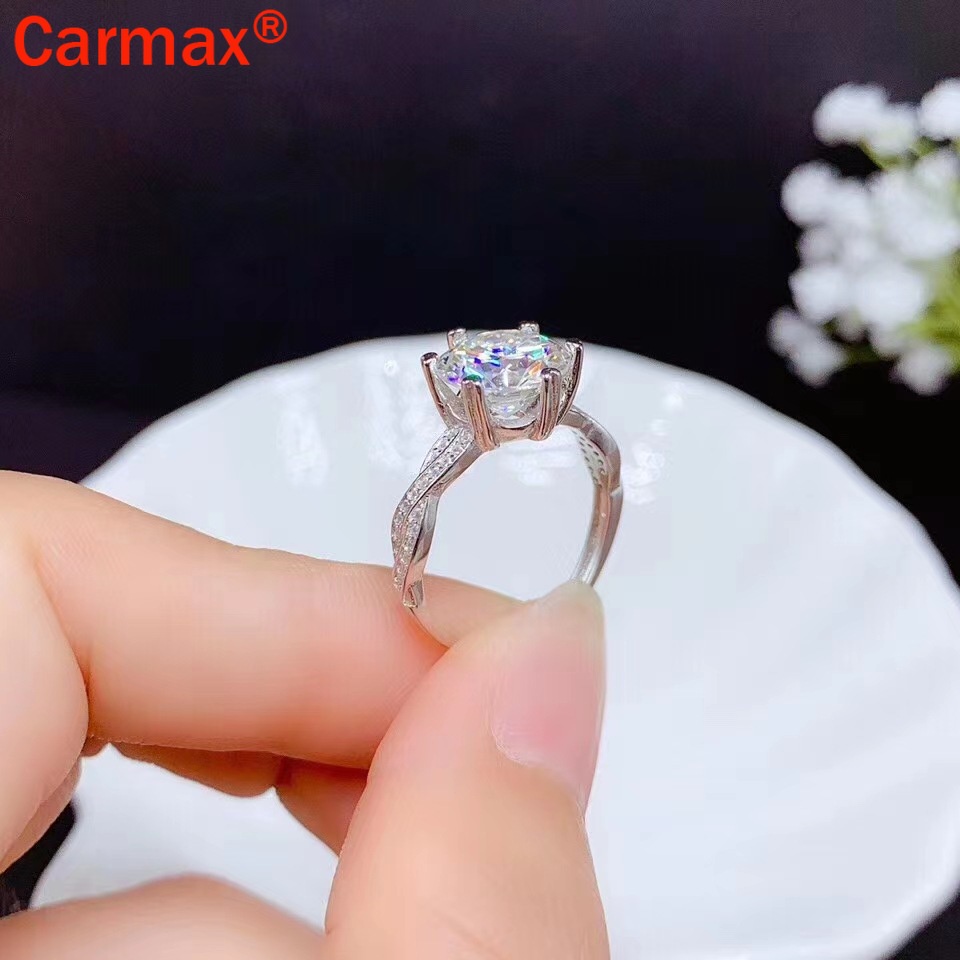 Nhẫn Nữ Họa Tiết Moissanite Thời Trang