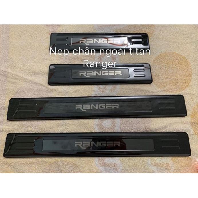 Ốp bậc cửa Ford Ranger 2016 - 2021 Titan cao cấp