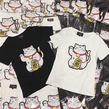 Áo thun mèo thần tài 3 màu đỏ/ đen/ trắng size M ( 42-60kg )