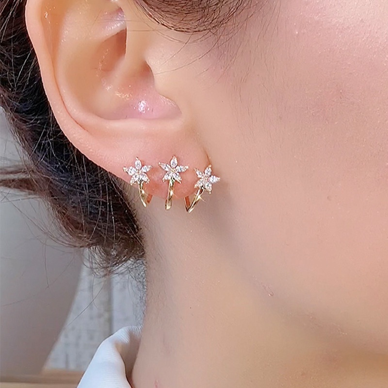 Bông Tai Kim Loại Hình Hoa Đính Ngọc Trai Dễ Thương Thời Trang Xuân Hè Cho Nữ