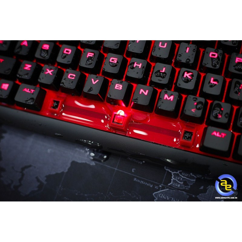 Bàn phím cơ Corsair K68 LED đỏ Red switch