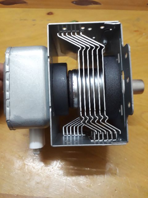 Bóng phát viba lò vi sóng