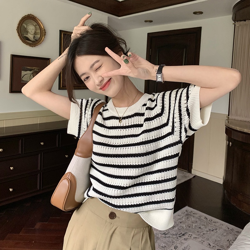 Áo Thun Dệt Kim Tay Ngắn Họa Tiết Kẻ Sọc Thời Trang Mùa Hè Hàn Quốc Hàng Mới 2022 Dành Cho Bạn Nữ