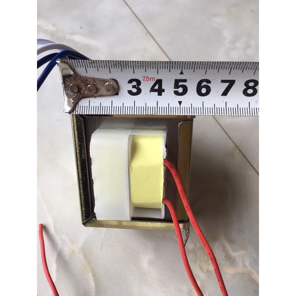 Biến áp cách ly 220 VAC , 50 - 60Hz , áp ra 150 VACvà 20VAC
