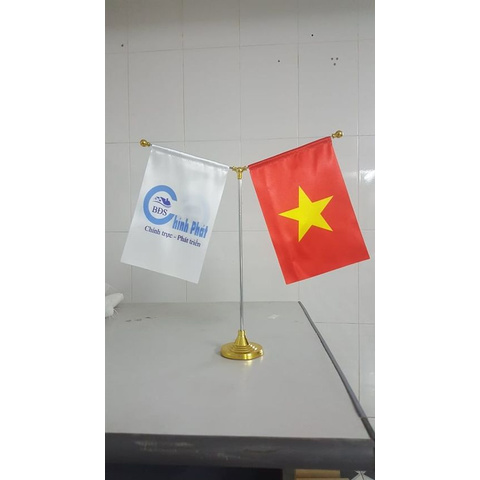 Bộ Cờ Để Bàn Chữ Y - Chất Liệu Kim Loại