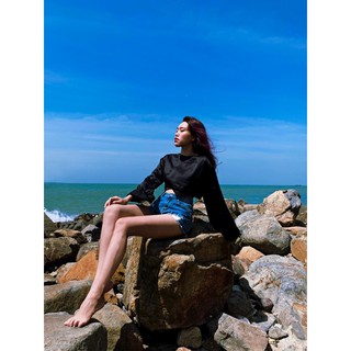 Victoria Blouse - áo lụa satin ngắn tay loe