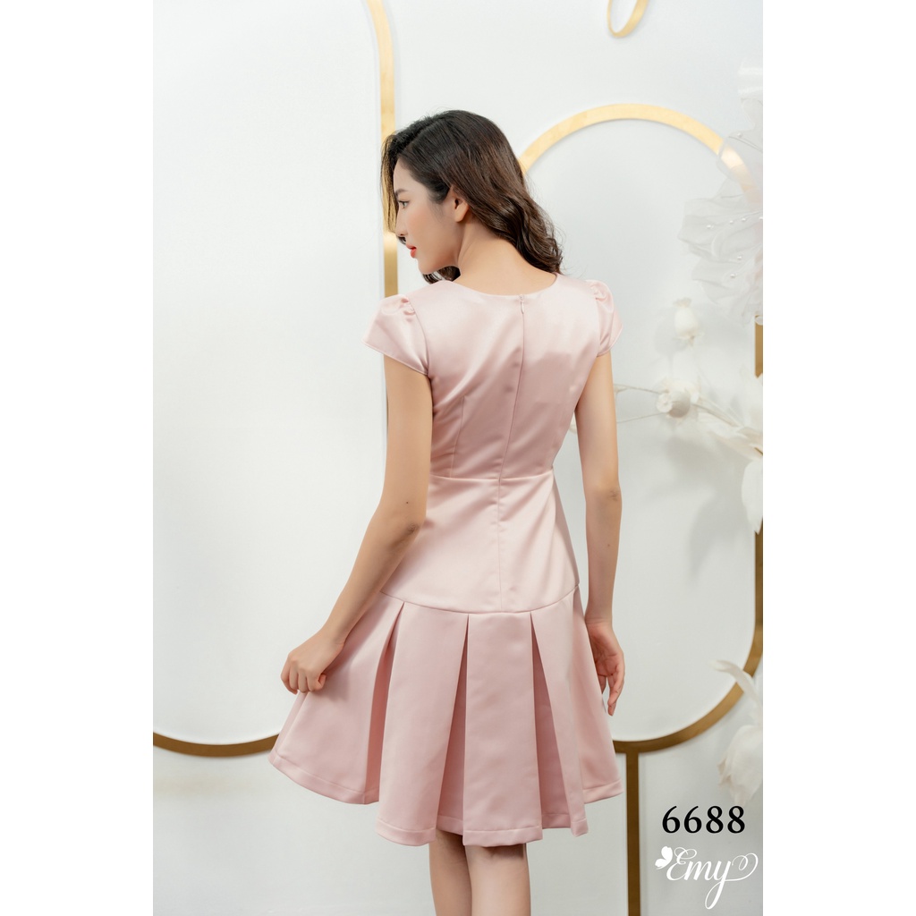 Đầm EMY EM6688 Xoè Hồng Xếp Ly Tay Búp