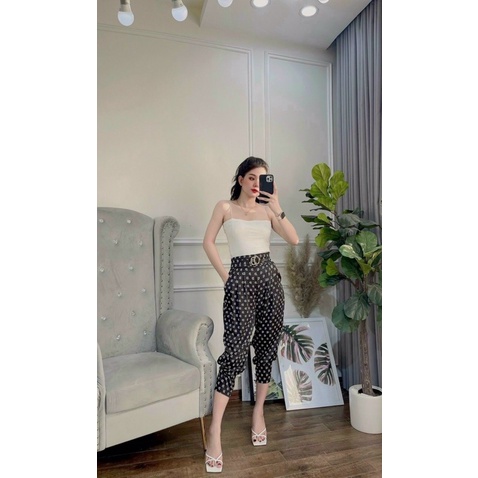Quần lụa dáng bom lỡ cạp chun sau tagD