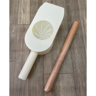 Combo Khuôn Làm Bánh Bao 8cm Và Cán Lăn Bột Gỗ