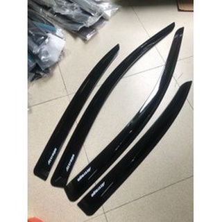 Vè mưa đen hàn quốc cao cấp xe mitsubishi attrage 2019