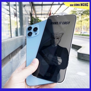 Kính cường lực Autobot chống nhìn trộm hỗ trợ dán kèm miếng dán cacbon mặt lưng iPhone 13 chính hãng cao cấp