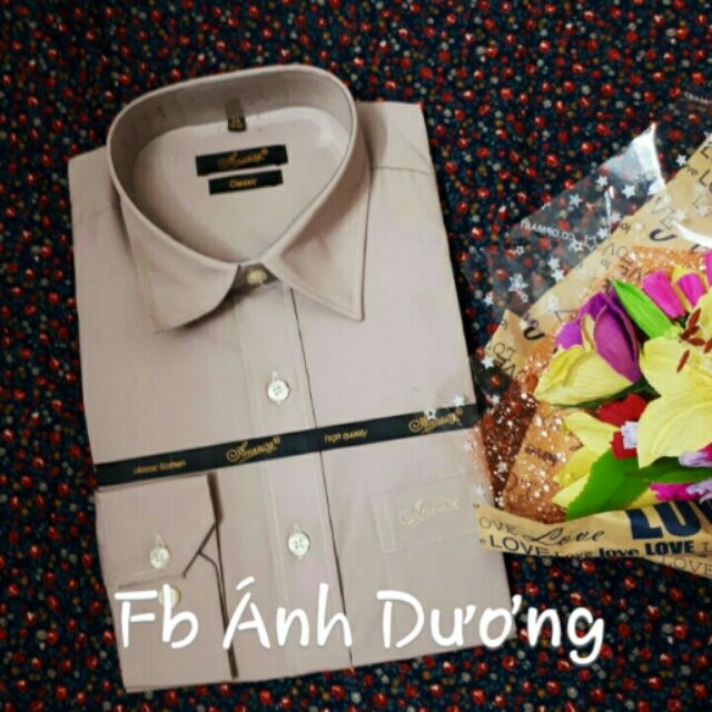 Áo sơ mi hàng xuất khẩu dư một mẫu một size ,vải bao đẹp mịn ,đường may đẹp ,quan tâm ib,mua làm quà tặng , mặc đều đẹp