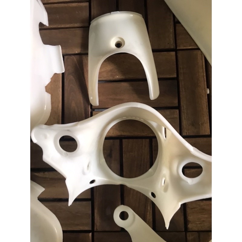 Dàn áo  xe cub 81 mộc chưa sơn