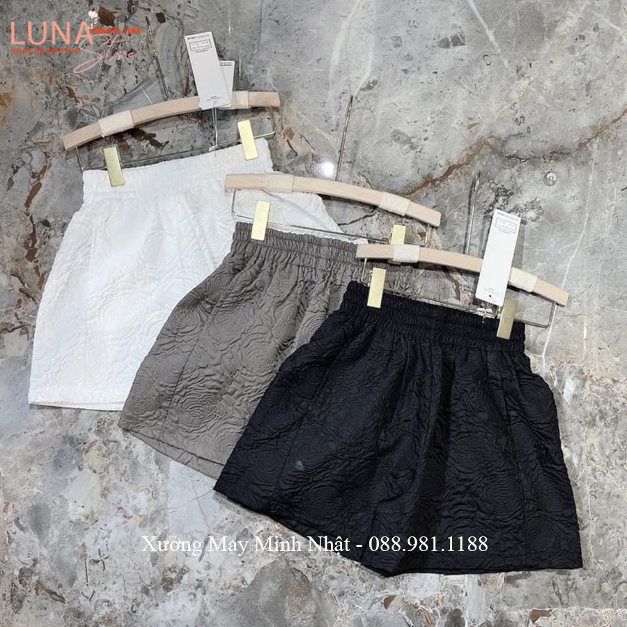 Quần đùi nữ ống rộng cạp chun lưng thun cao co giãn màu Đen Trắng - Quần xốp phồng nữ in hoa nổi dập ly 3D đi biển ở nhà