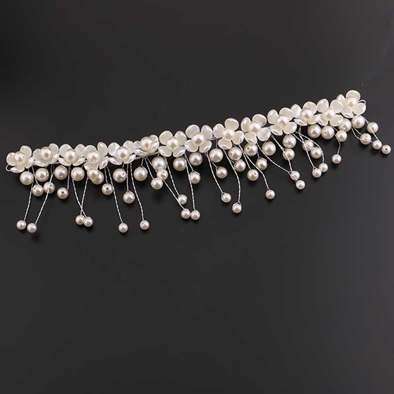 Cài tóc cô dâu hình vương miện có đính hạt ngọc trai