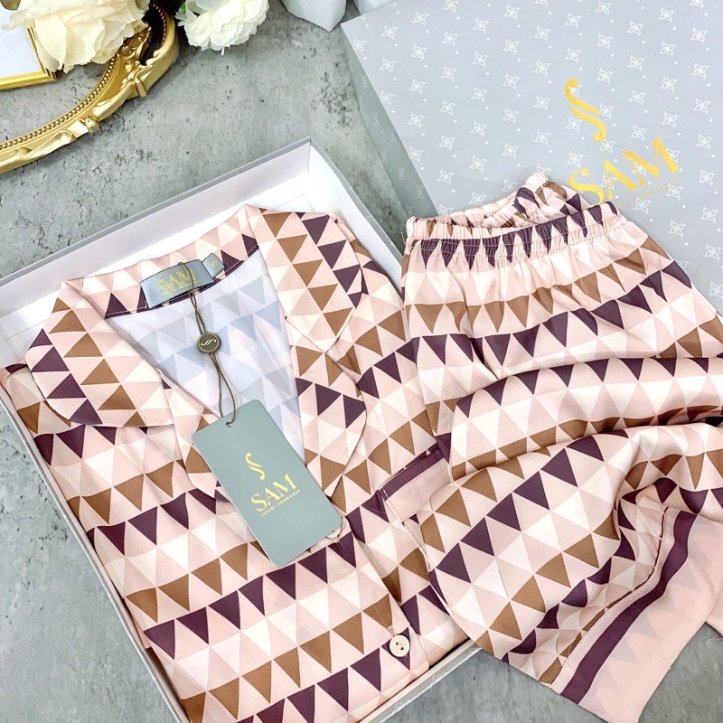 Bộ lụa ngắn tay hãng sam cáo ngắn tay quần lửng sam sale 310k còn 230k bộ mặc nhà đẹp bộ pijama cao cấp