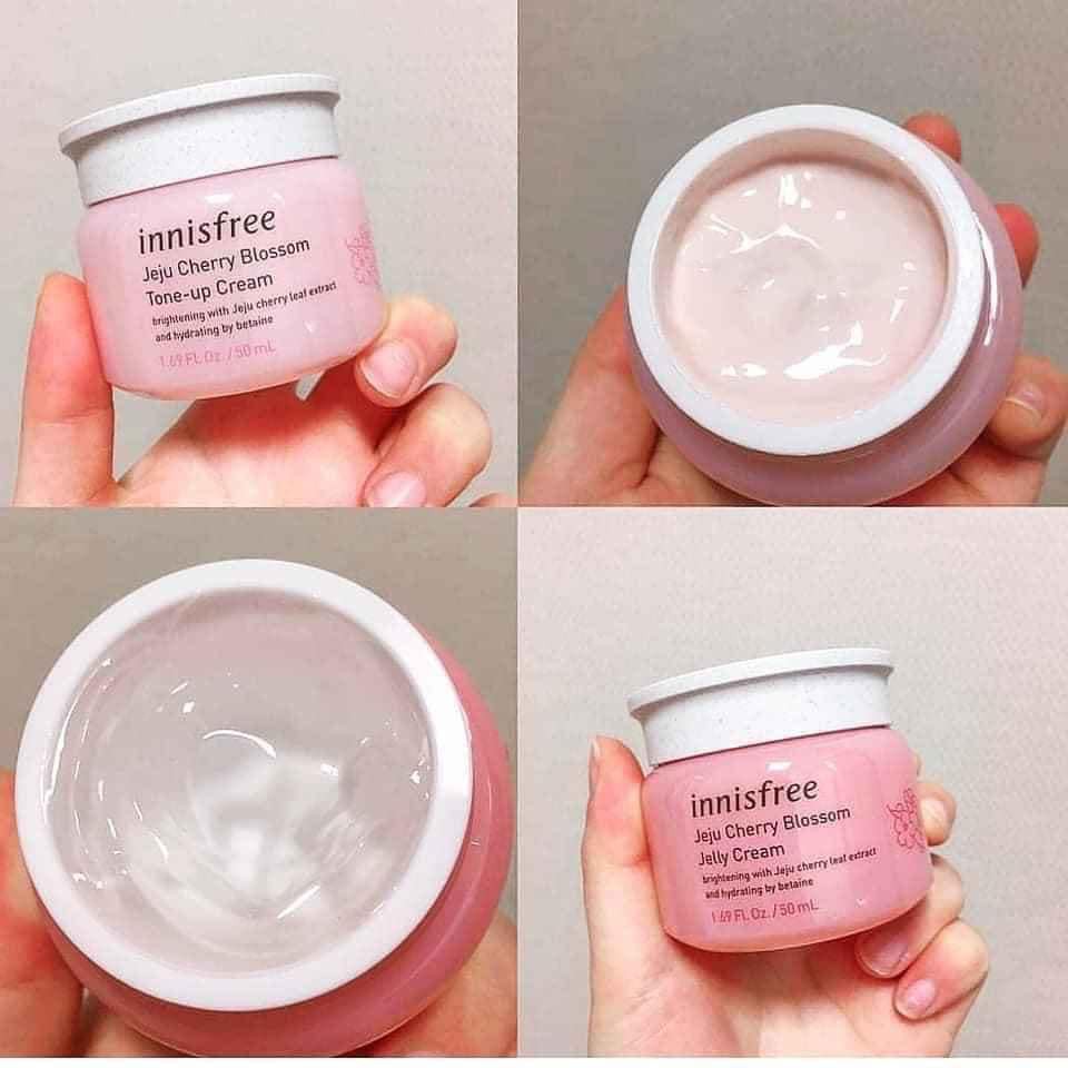 Bộ Dưỡng Dưỡng Ẩm Và Nâng Tông Da Sáng Innisfree Jeju Cherry Blossom Set