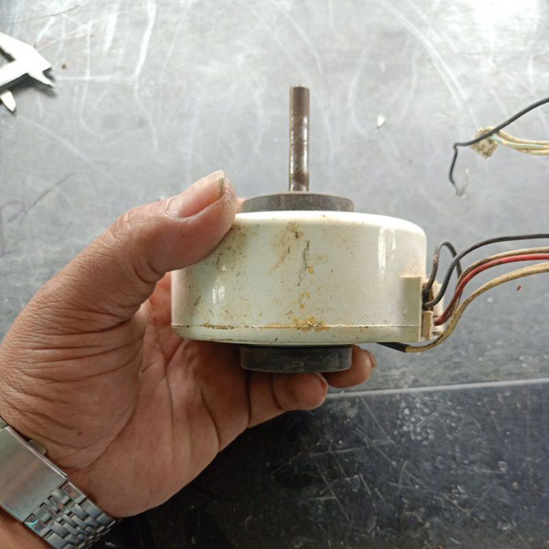 Mô tơ giàn lạnh máy điều hòa