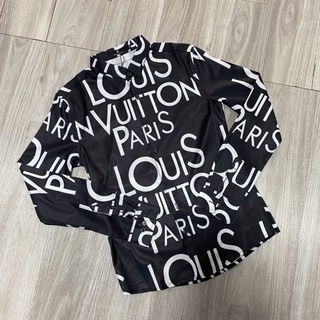 Áo sơ mi lv chữ to8607-2205