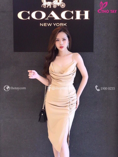 Đầm ôm 2 dây cổ đỗ xẻ tà sang chảnh | BigBuy360 - bigbuy360.vn