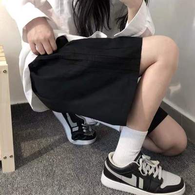 Quần Sọt Lưng Cao Dáng Rộng Hoạ Tiết Kẻ Sọc Phong Cách Hàn Quốc