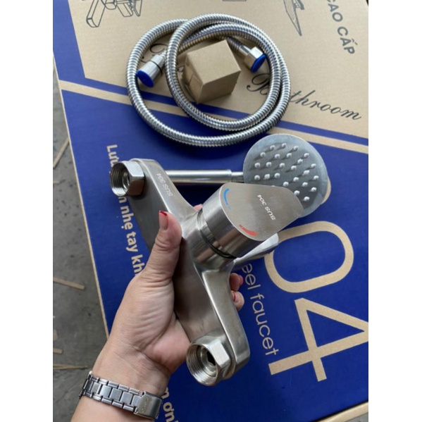 Bộ củ sen tắm nóng lạnh inox 304 mờ nước mạnh