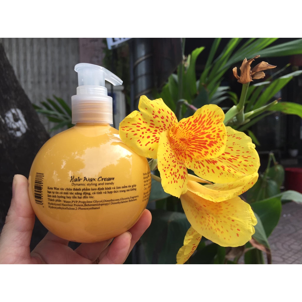 Gel vuốt tóc nữ NOBANA LK 200ml, giữ nếp tóc bóp tóc xoăn dạng gel có vòi xịt dễ xài, hương thơm nhẹ sang trọng