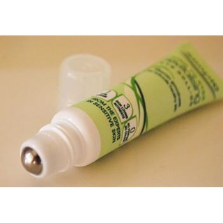 Lăn Dưỡng Mắt Simple Kind To Eyes Revitalising Eye Roll On