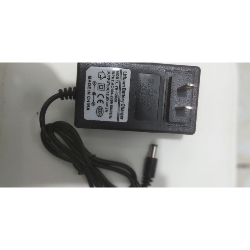 sạc adapter  12v 2a cho pin li ion