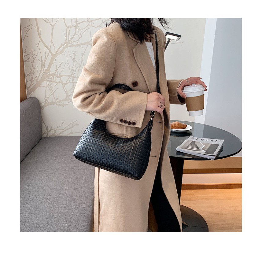 [Hàng Chuẩn - FreeShip] Túi xách nữ Túi đeo chéo nữ da đan Vintage cá tính Màu trắng vàng đen cao cấp công sở dự tiệc | BigBuy360 - bigbuy360.vn