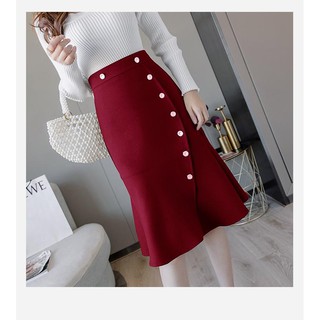 Chân váy đuôi cá phối cúc C99