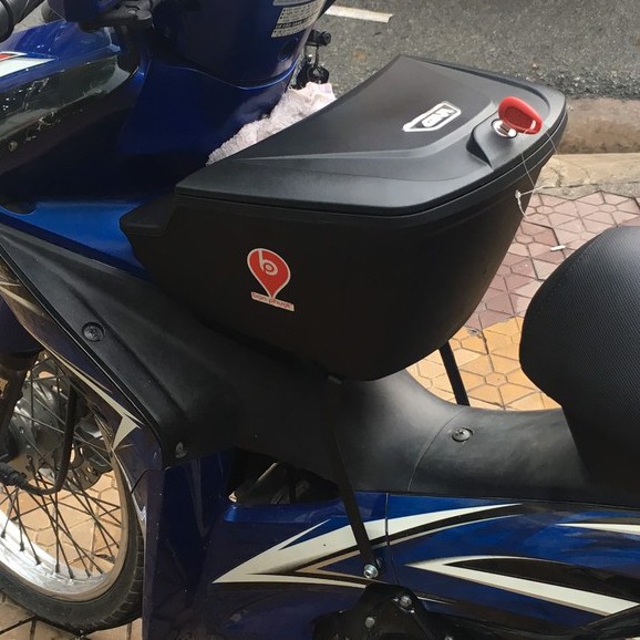 Thùng Giữa Givi Wave RSX 110  - Thùng Đựng Đồ Giữa Xe Wave RSX 110 - Thùng Givi Wave RSX 110 - Bạn Phượt