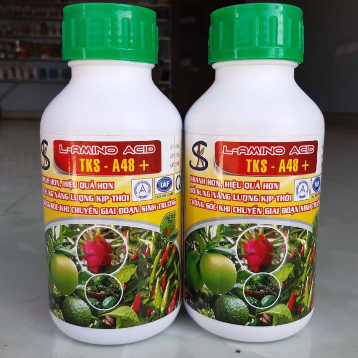 Phân Bón Lá Cao Cấp  AMINO ACID TỔNG HỢP: Bổ Sung Năng Lượng Kịp Thời Cho Các Giai Đoạn Phát Triển Của Cây - Chai 500ML