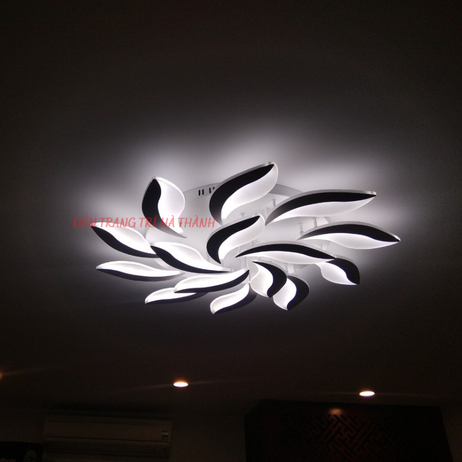 ĐÈN ỐP TRẦN trang trí, đèn LED phòng khách  15 cánh lá 3 chế độ sáng kèm điều khiển từ xa