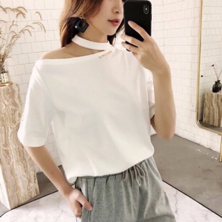 Áo thun kiểu vòng cổ