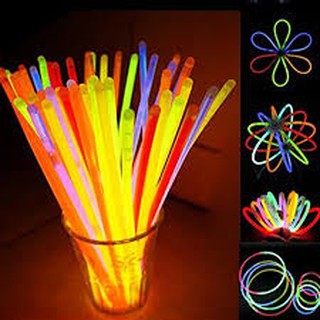 [răng khểnh]( hàng sẵn )QUE PHÁT SÁNG[móc khóa]